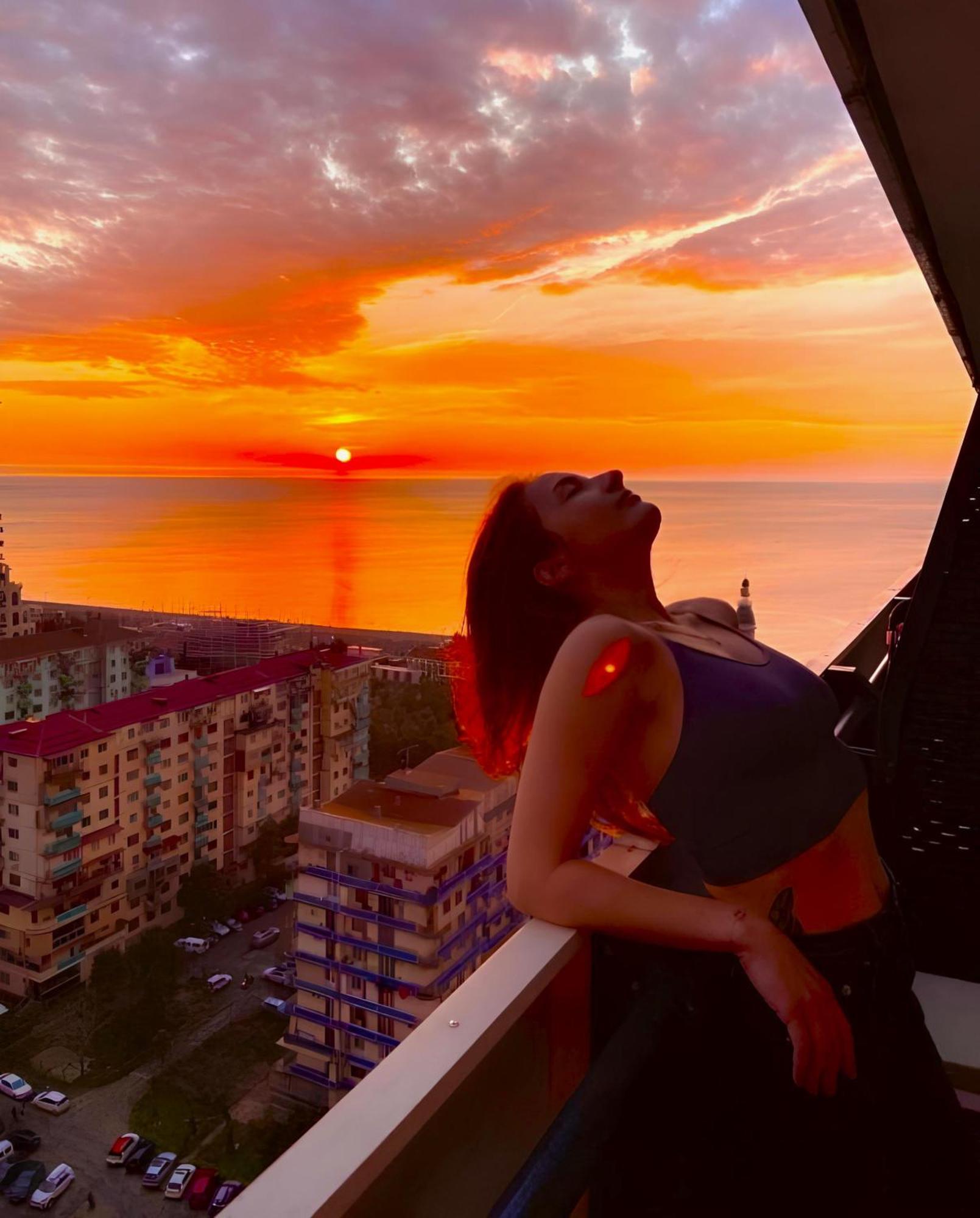 Orbi City Apartment With Sea View Batumi Exterior photo